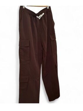 Relaxed Fit Men's Cargo Pants in Dark Brown